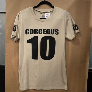 Basic graphic beige T-shirt, has gorgeous and number 10 on it.